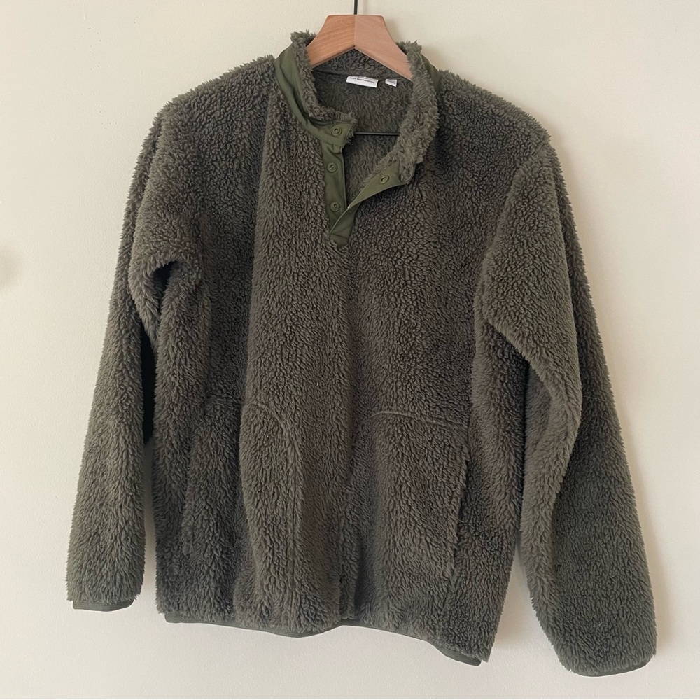 Uniqlo Kids White Mountaineering Dark Olive Kids’s Pullover Sweater Size 13